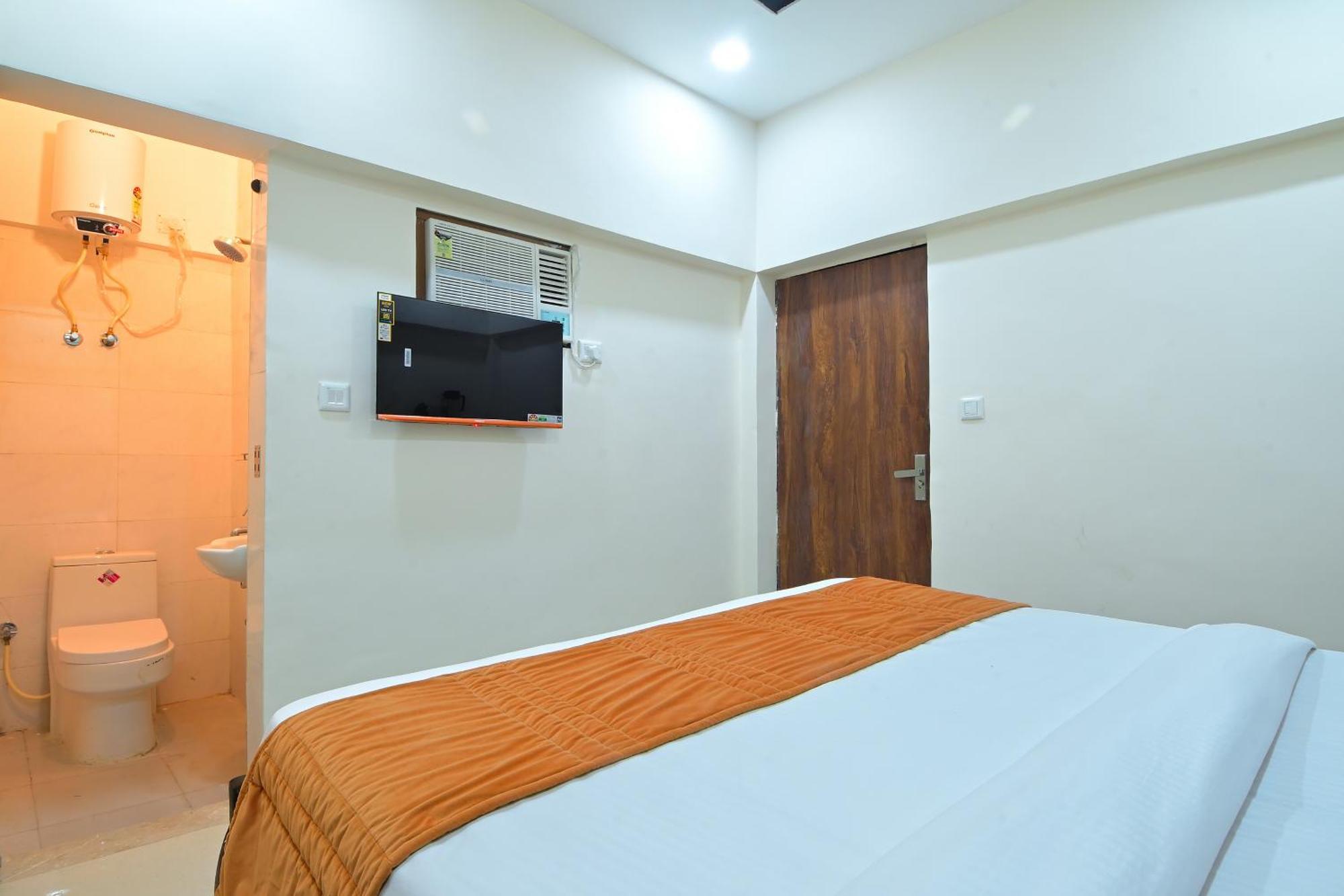 Chowdhry Tourist Lodge - New Delhi Railway Station - 2 Minutes Walk Zewnętrze zdjęcie