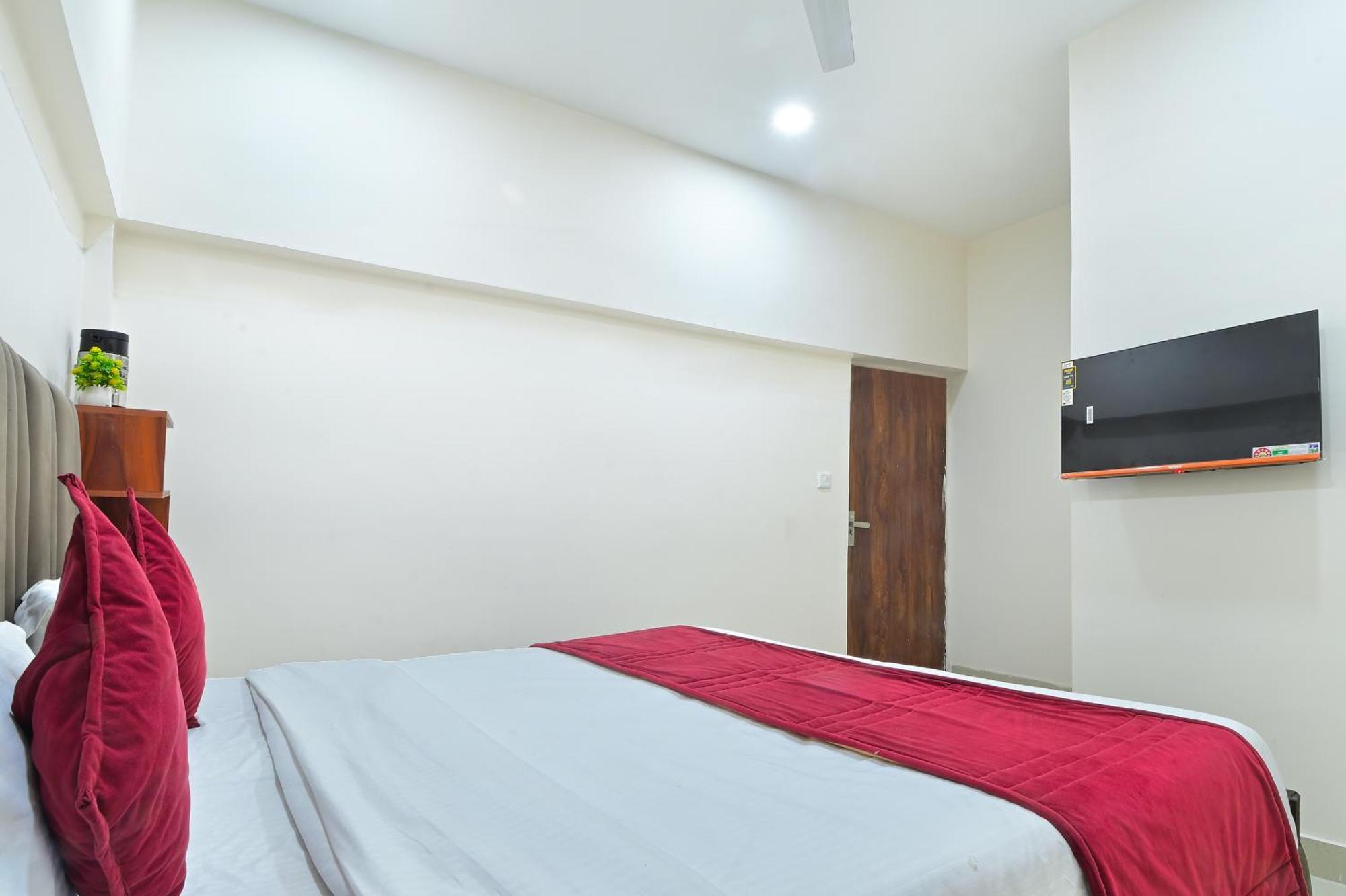 Chowdhry Tourist Lodge - New Delhi Railway Station - 2 Minutes Walk Zewnętrze zdjęcie